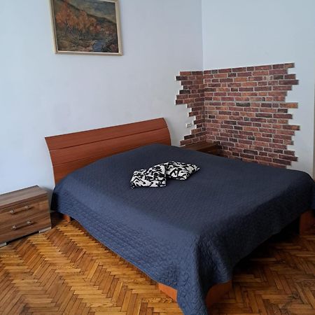 Apartment Pops Cluj-Napoca Exterior photo